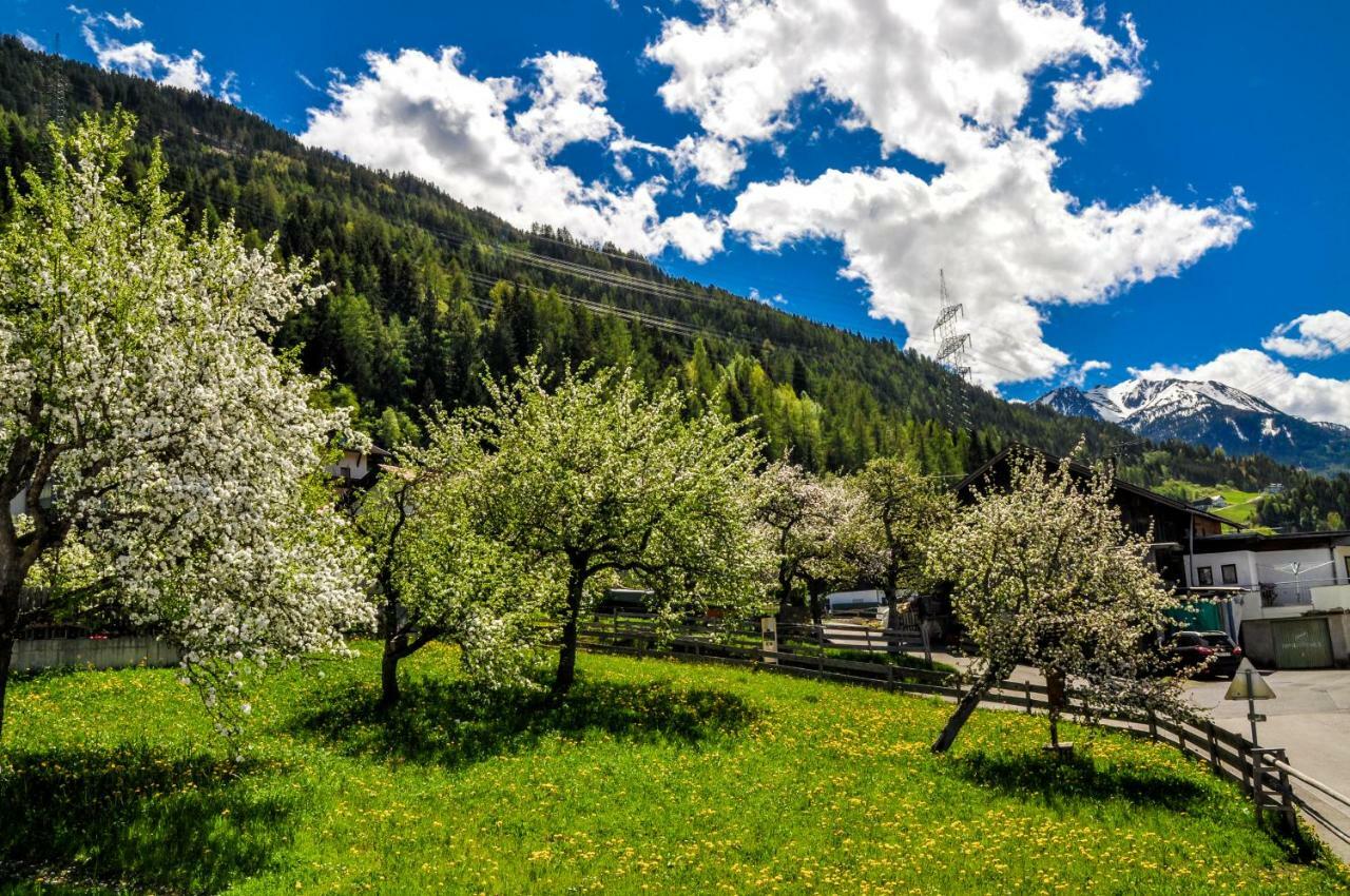 Appartement Alpenzauber Arzl im Pitztal Bagian luar foto
